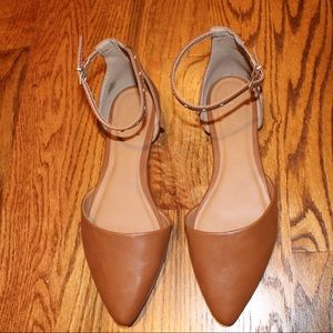 Brown buckle flats!
